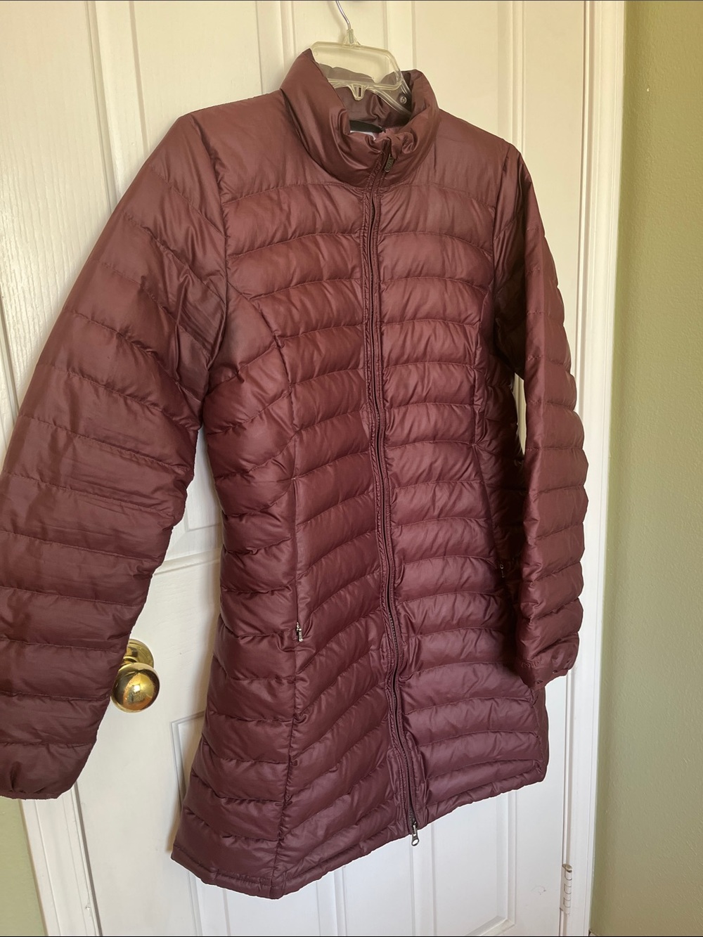 Patagonia Fiona Women's Long Quilted Down Jacket - Burgundy